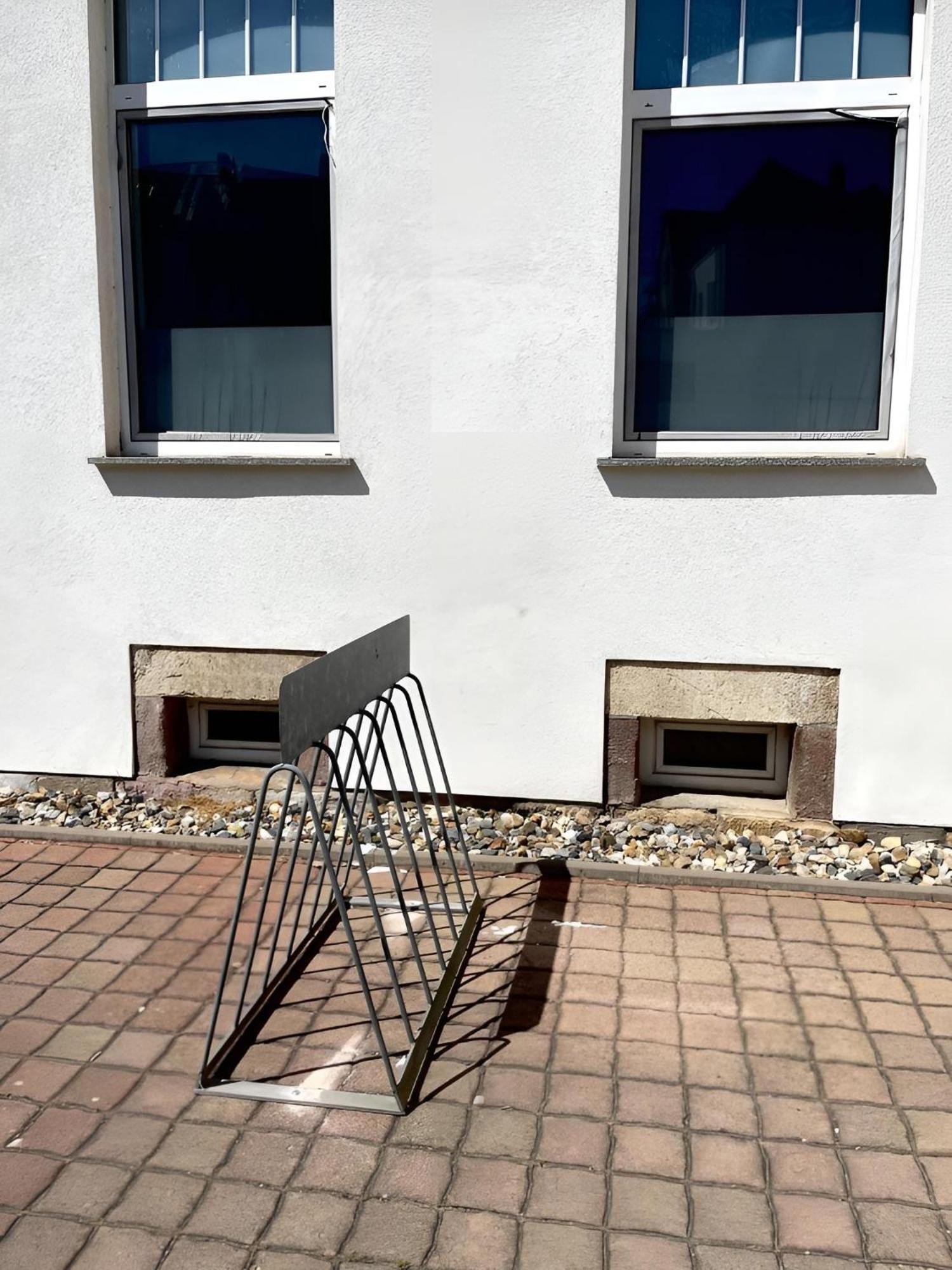 Raha Apartments - Charmantes Studio-Apartment - Hbf - Gratis Parkplatz Erfurt Bagian luar foto