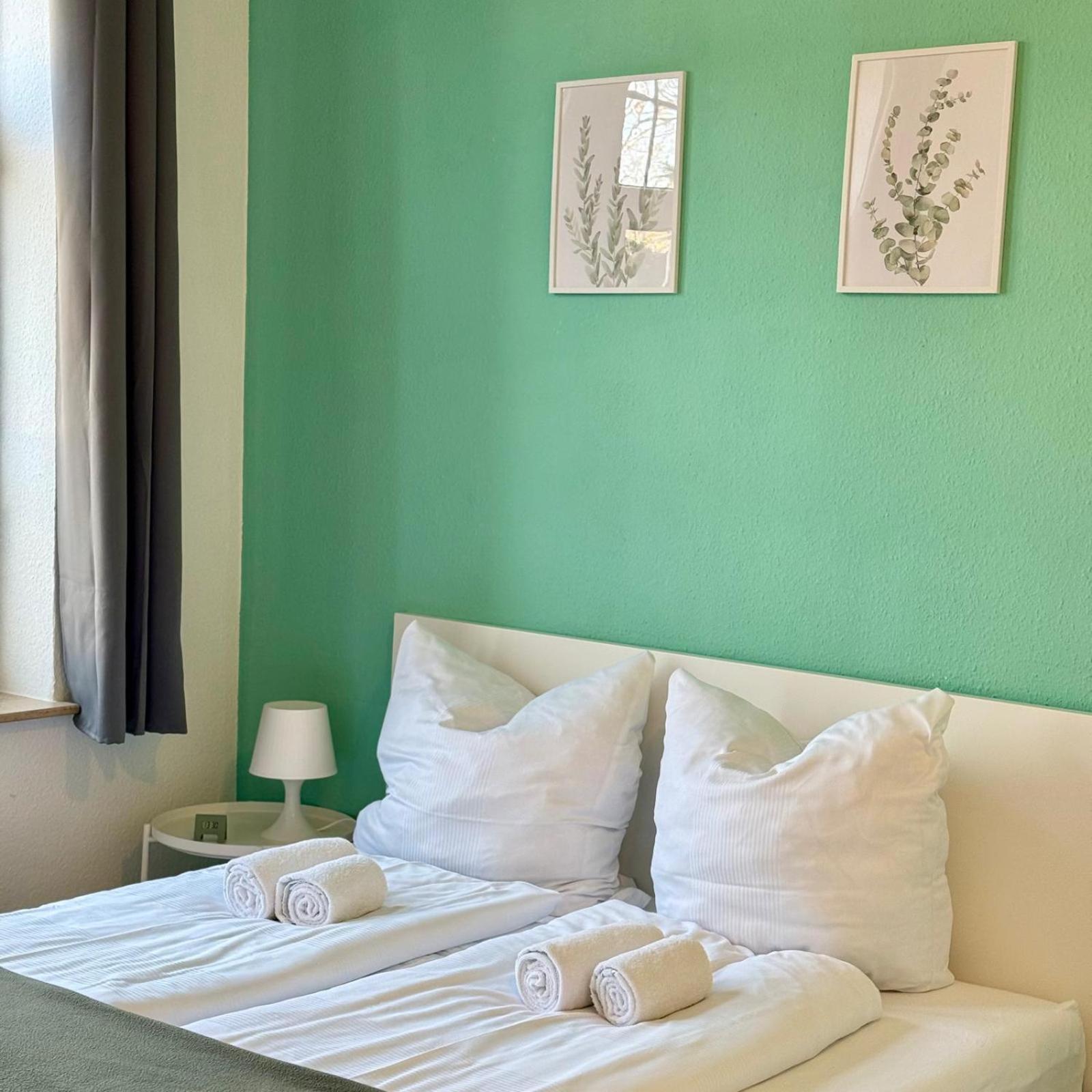 Raha Apartments - Charmantes Studio-Apartment - Hbf - Gratis Parkplatz Erfurt Bagian luar foto